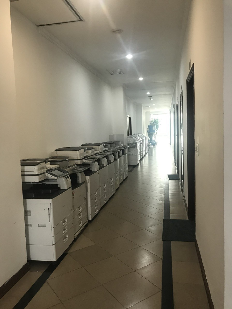 Kiểm tra đồng bộ hàng loạt máy photocopy trước bàn giao